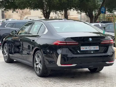 2025 بي ام دبليو الفئة الخامسة 520 أي