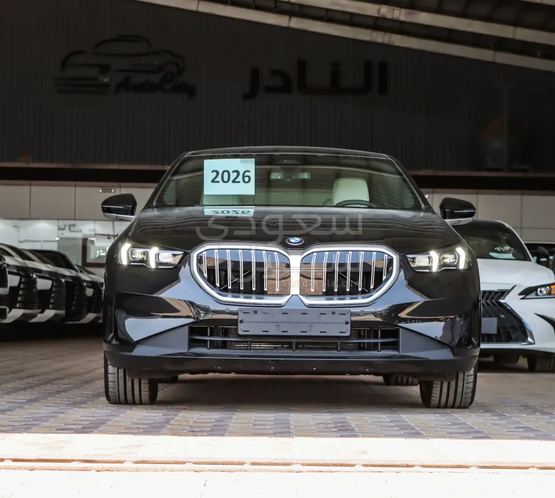 2026 بي ام دبليو الفئة الخامسة 520 أي
