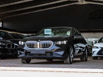 2026 BMW 5 Series 520i