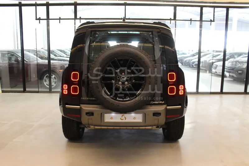 2025 Land Rover Defender 110