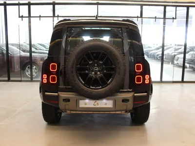 2025 Land Rover Defender 110