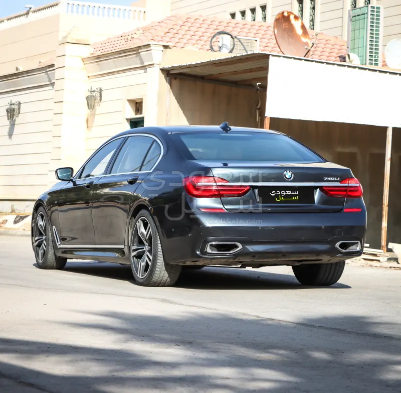 2017 BMW 7 Series 740Li