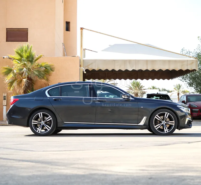 2017 BMW 7 Series 740Li