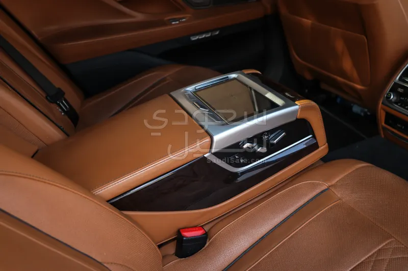 2017 BMW 7 Series 740Li