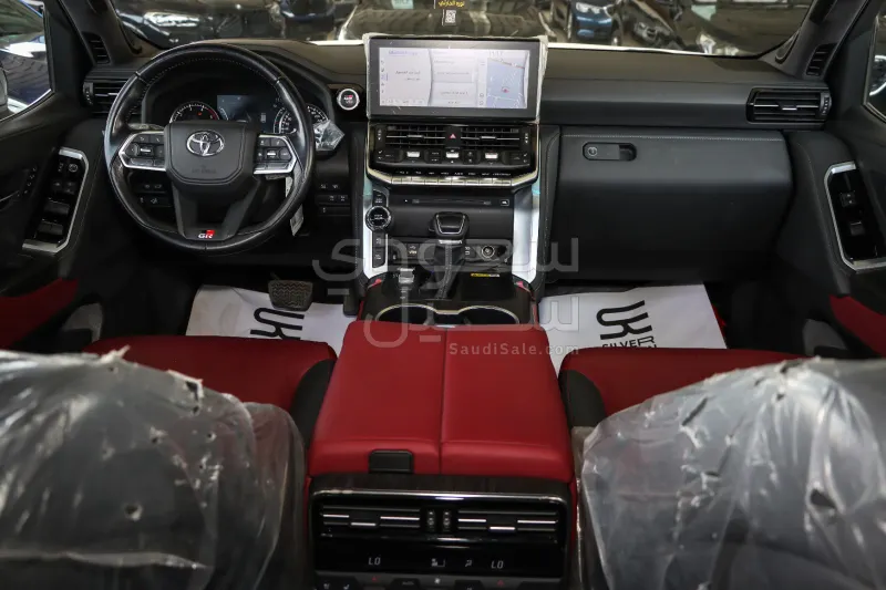 2022 Toyota Land Cruiser GR sport