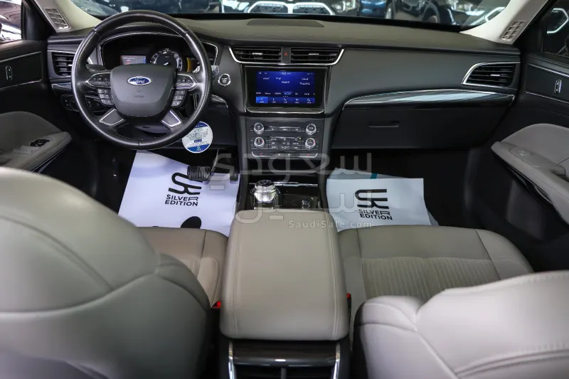 2022 Ford Taurus