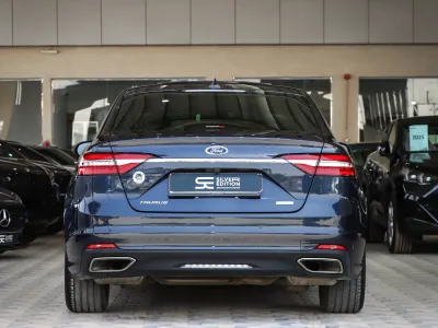 2022 Ford Taurus