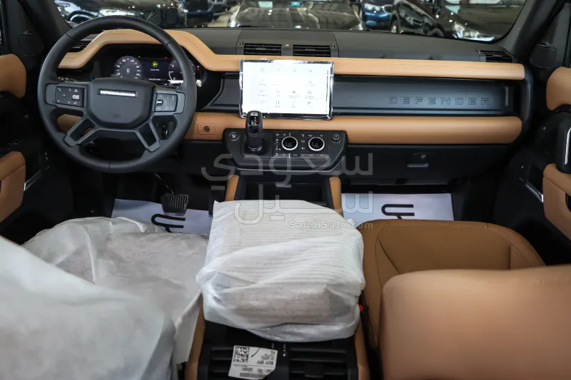 2025 Land Rover Defender HSE