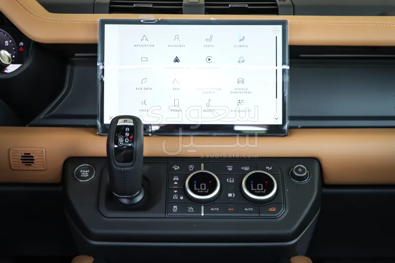 2025 Land Rover Defender HSE