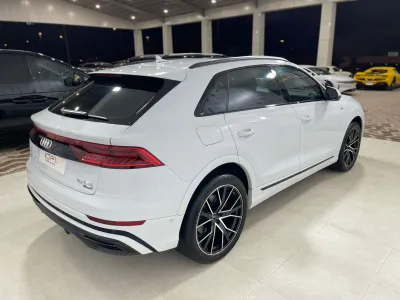 2022 اودي كيو 8 كواترو 55 تي اف اس اي