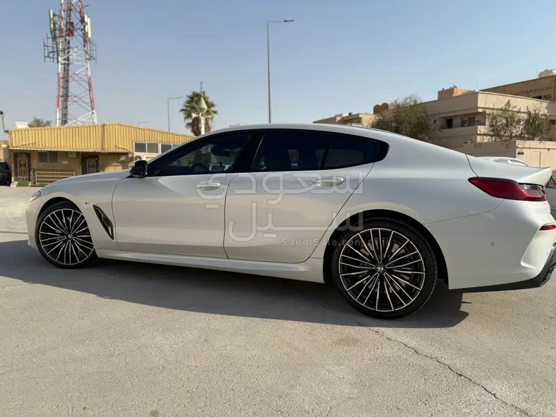 2020 بي ام دبليو الفئة الثامنة 840 إم