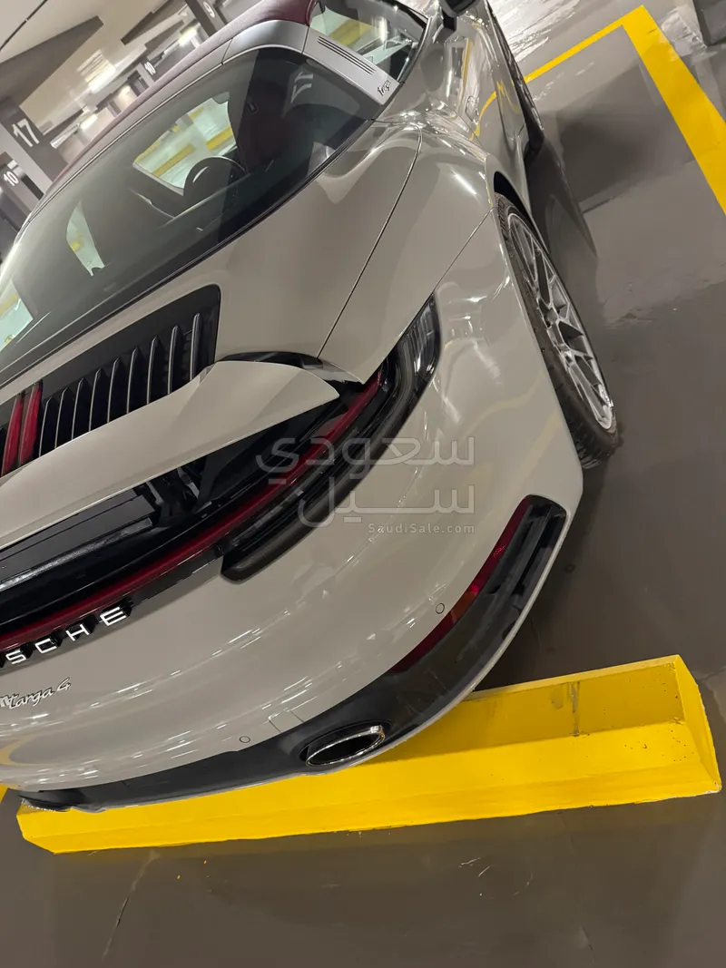 2022 Porsche 911 Targa4