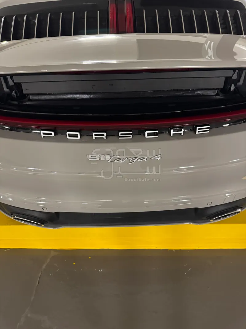 2022 Porsche 911 Targa4