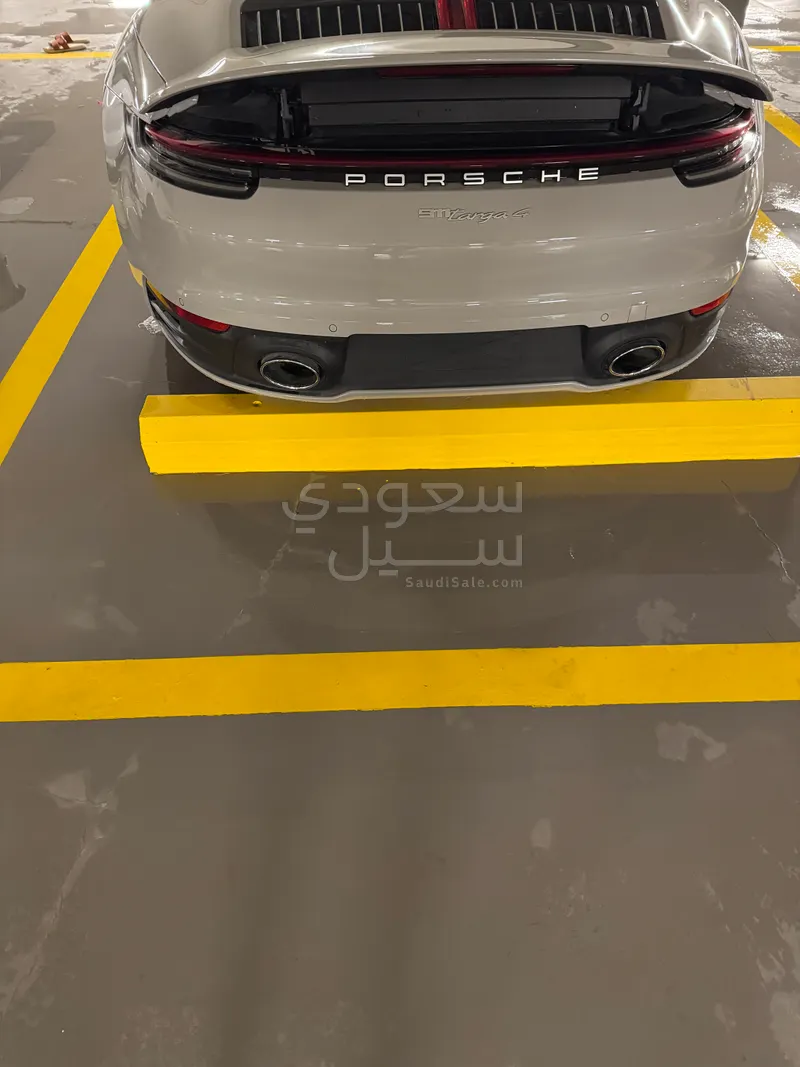 2022 Porsche 911 Targa4