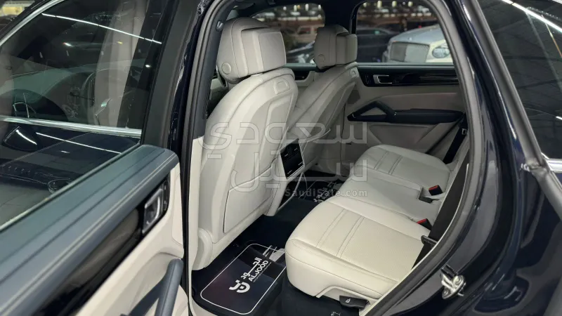 2023 Porsche Cayenne