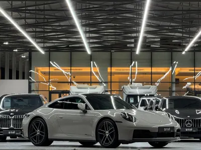 2025 Porsche 911 Carrera