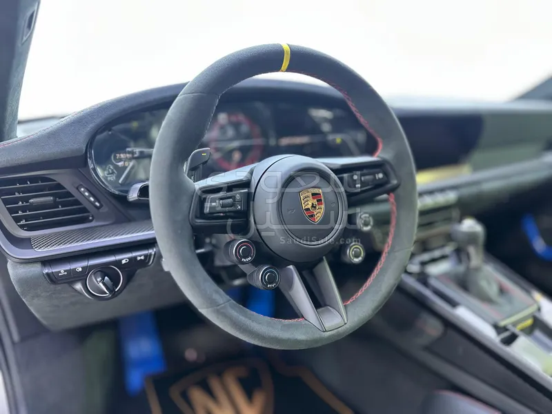 2025 بورش 911 جي تي 3 ار اس