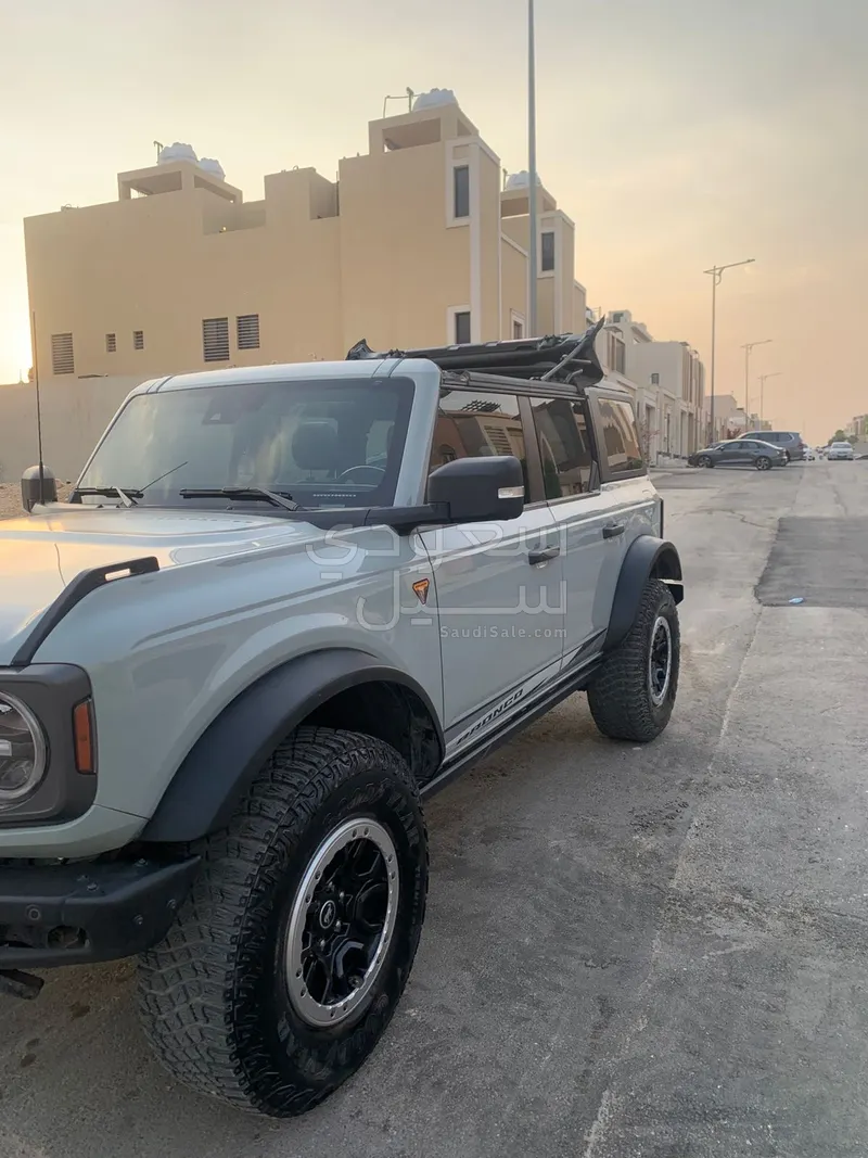 2021 فورد برونكو باد لاندس