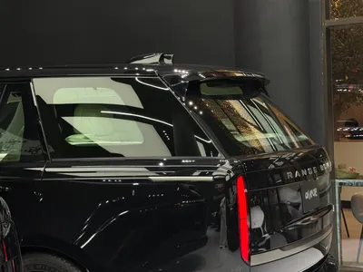 2025 Land Rover Range Rover Vogue SE
