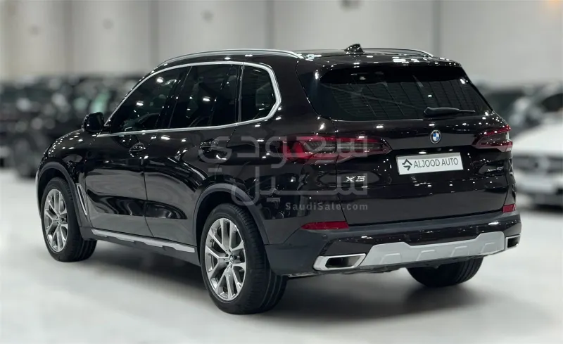 2023 BMW X Series 5