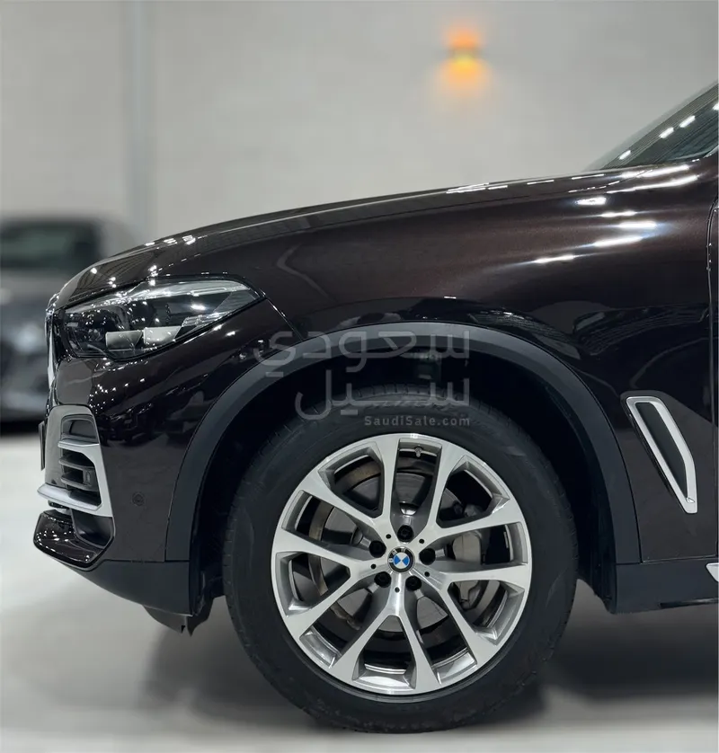 2023 BMW X Series 5