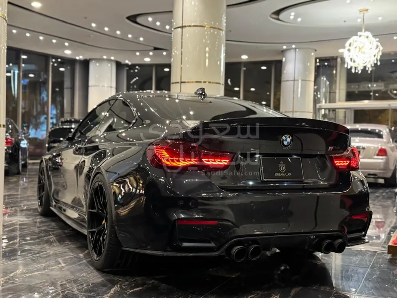 2015 BMW M Series M4