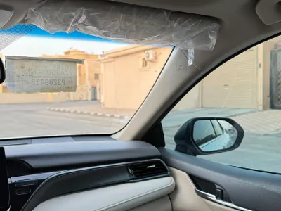 2023 تويوتا كامري جي ال اي