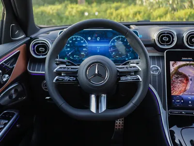 2025 Mercedes-Benz C 200 AMG