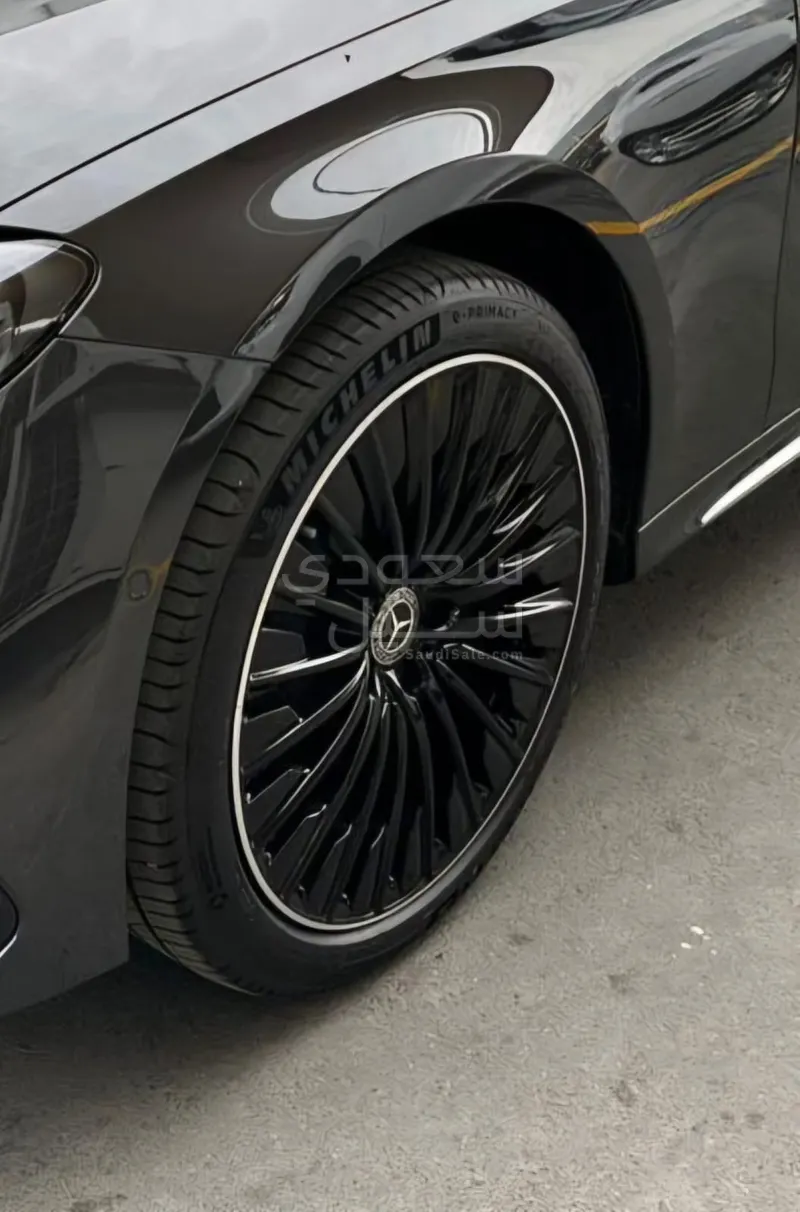 2025 Mercedes-Benz E 300 AMG