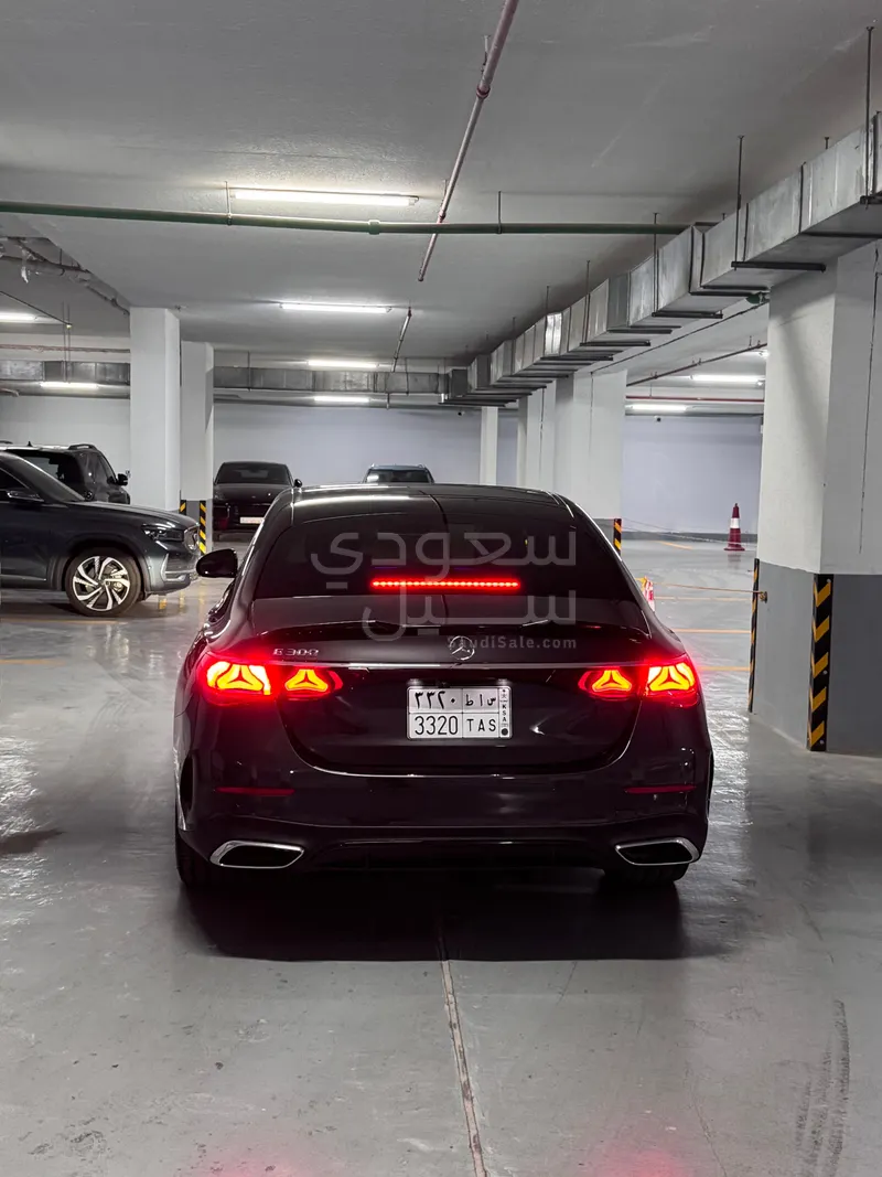 2025 Mercedes-Benz E 300 AMG
