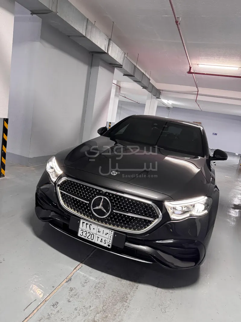 2025 Mercedes-Benz E 300 AMG