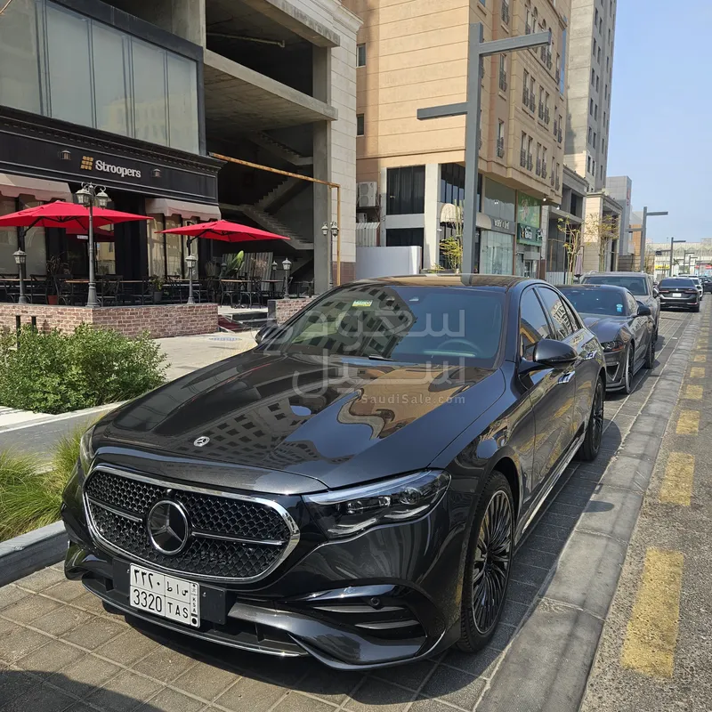 2025 Mercedes-Benz E 300 AMG