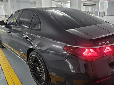 2025 Mercedes-Benz E 300 AMG