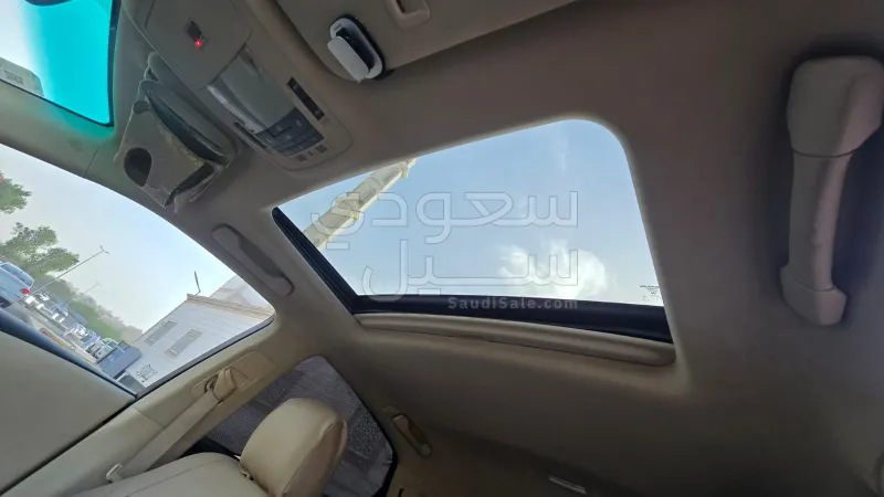 2010 لكزس أر إكس 350