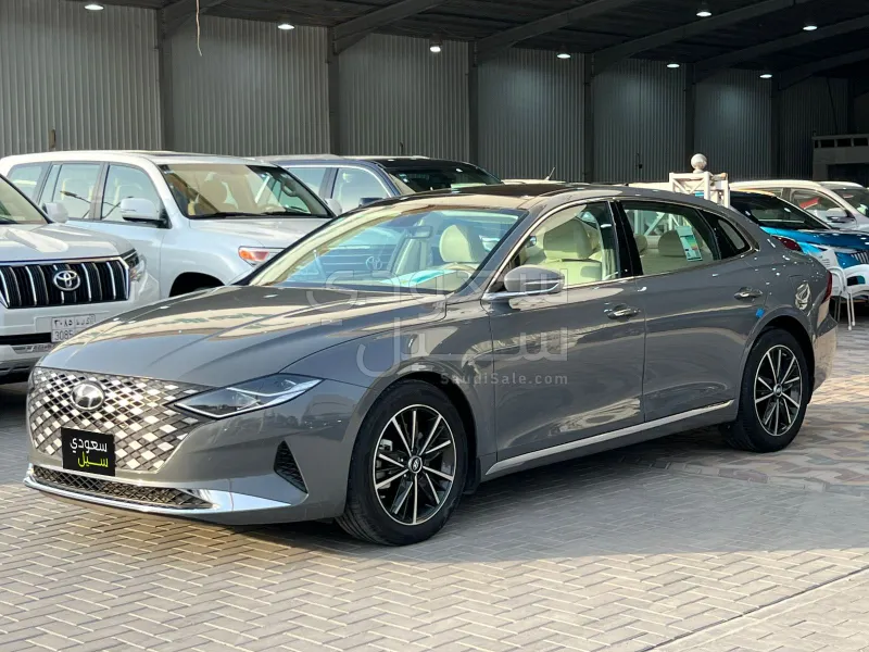2022 Hyundai Azera Smart