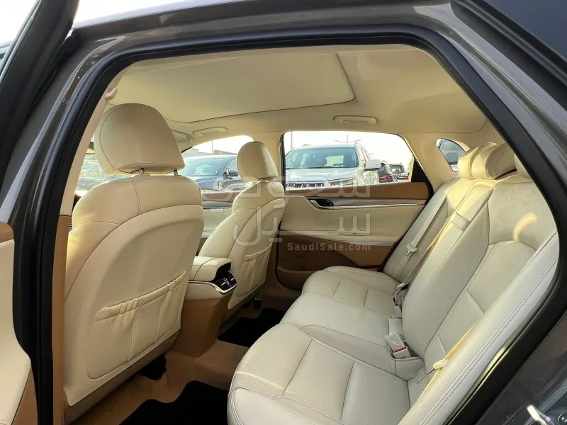 2022 Hyundai Azera Smart