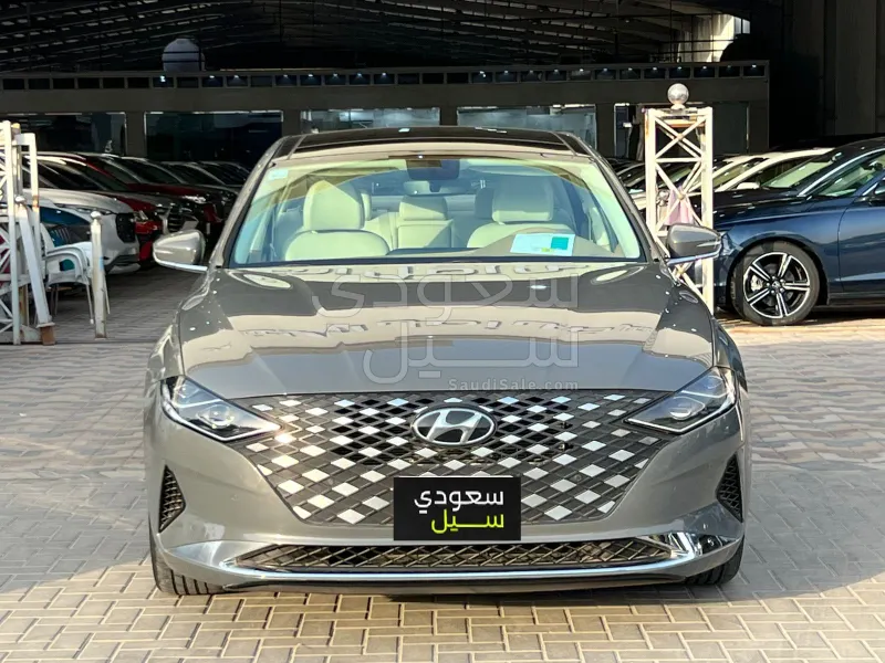 2022 Hyundai Azera Smart