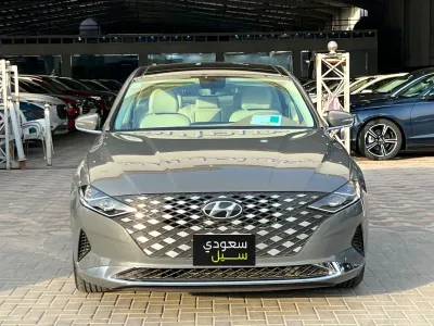 2022 Hyundai Azera Smart