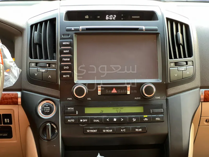 2014 Toyota Land Cruiser GXR