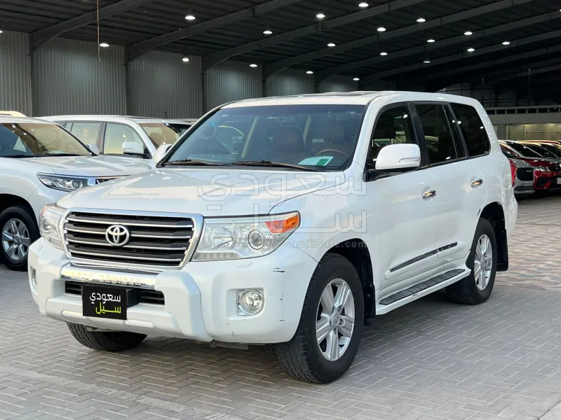2014 Toyota Land Cruiser GXR