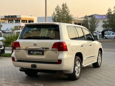 2014 Toyota Land Cruiser GXR