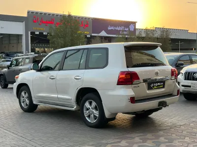 2014 Toyota Land Cruiser GXR