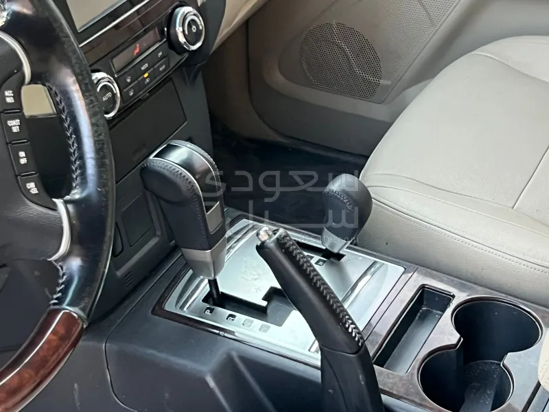 2018 Mitsubishi Pajero