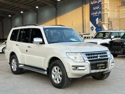 2018 Mitsubishi Pajero