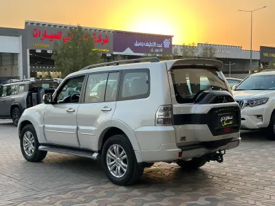 2020 Mitsubishi Pajero