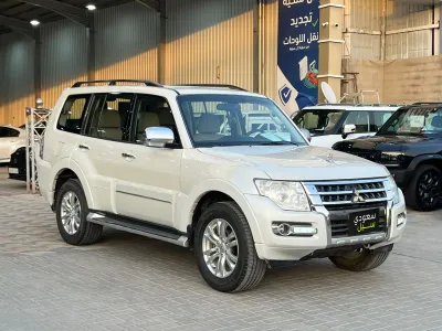 2020 Mitsubishi Pajero