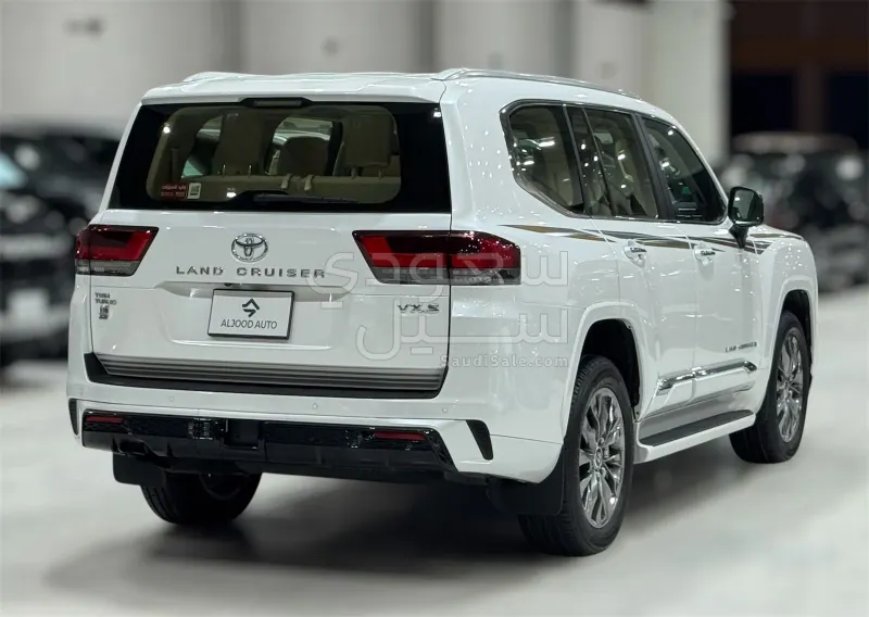 2024 Toyota Land Cruiser VX  S