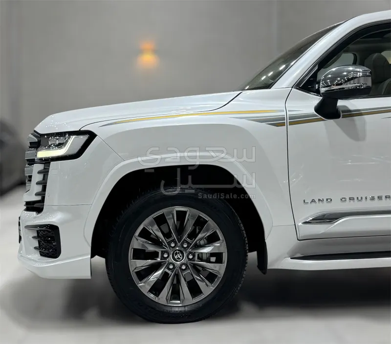 2024 Toyota Land Cruiser VX  S