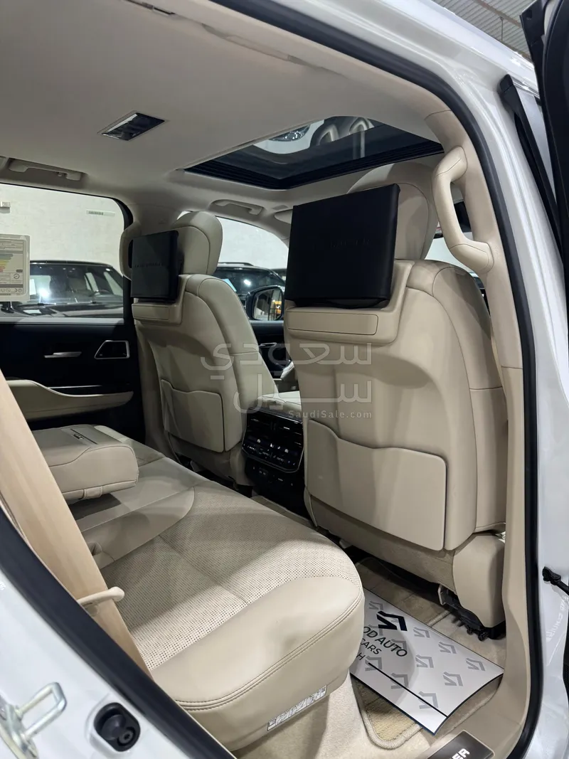 2024 Toyota Land Cruiser VX  S