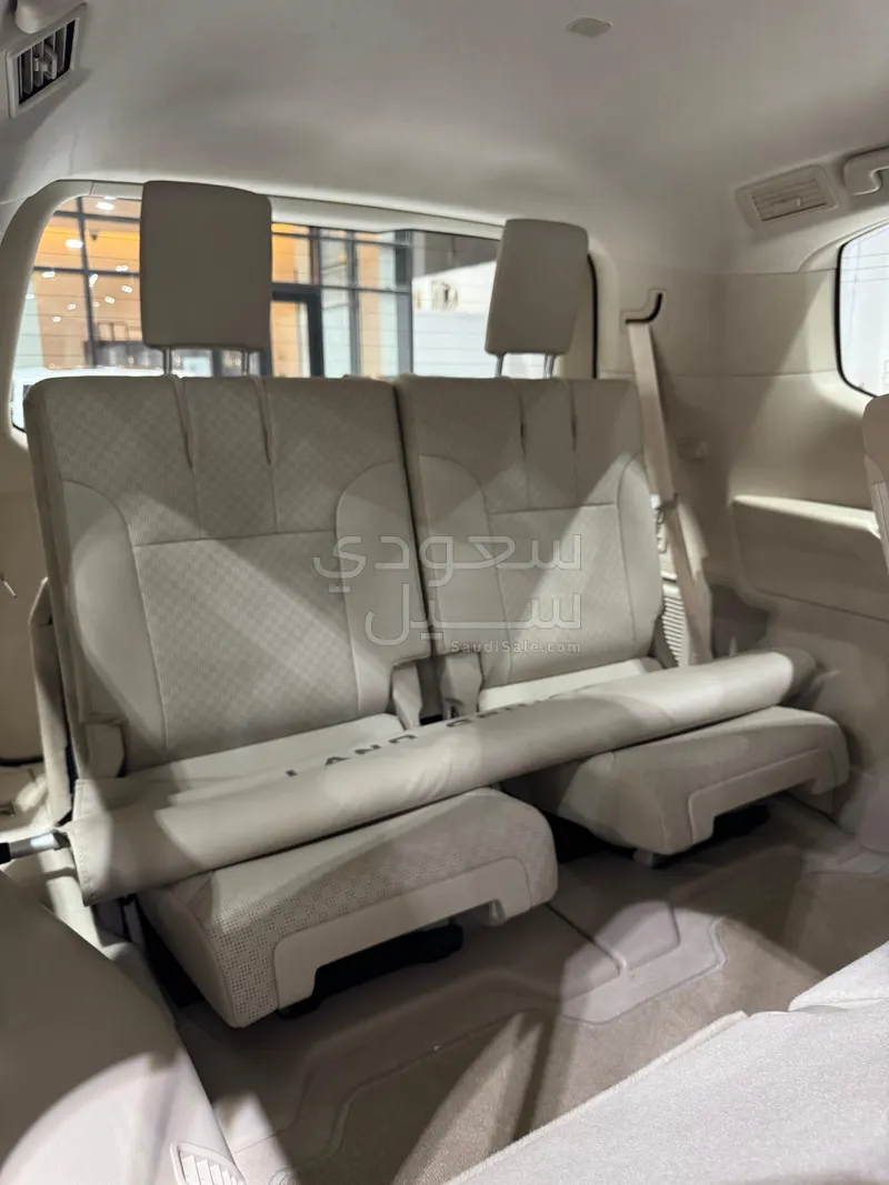 2024 Toyota Land Cruiser VX  S